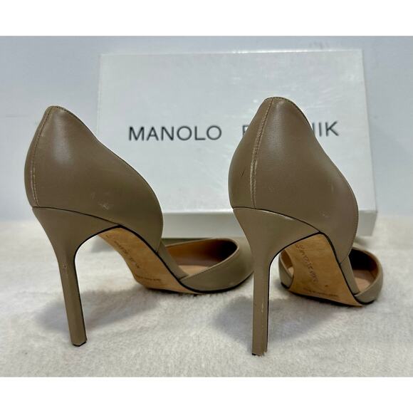 Manolo Blahnik Women Beige Pointed Toe D’Orsay Heels - Picture 4 of 8